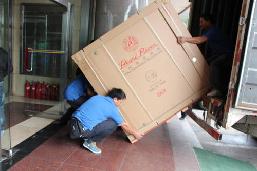 镇远钢琴贵重工艺品无忧运